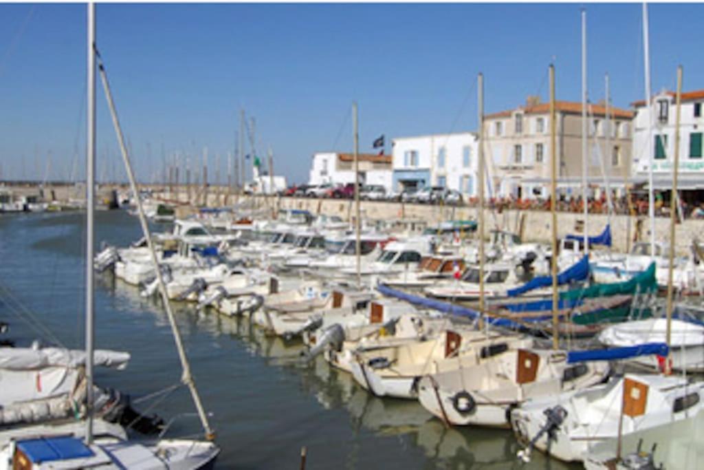 Le Clos Des Flots - La Plage La Flotte Kültér fotó